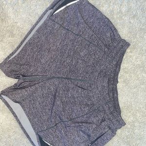 grey lululemon hotty hot shorts!!